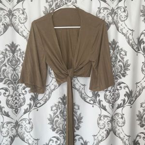 Olive batwing tie front crop